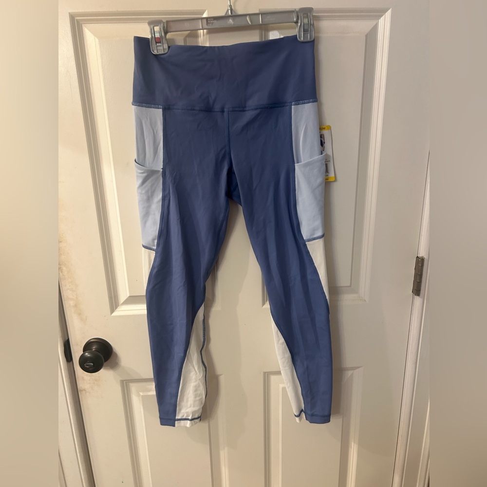 NWT Women’s Active Life Leggings Size Medium
